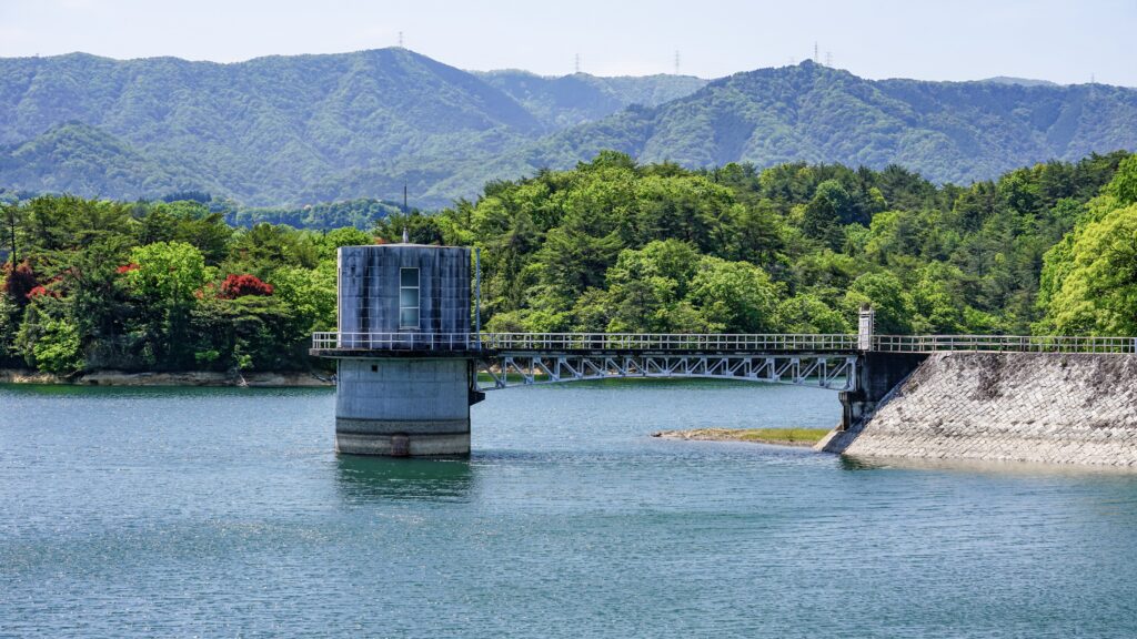 満濃池の風景