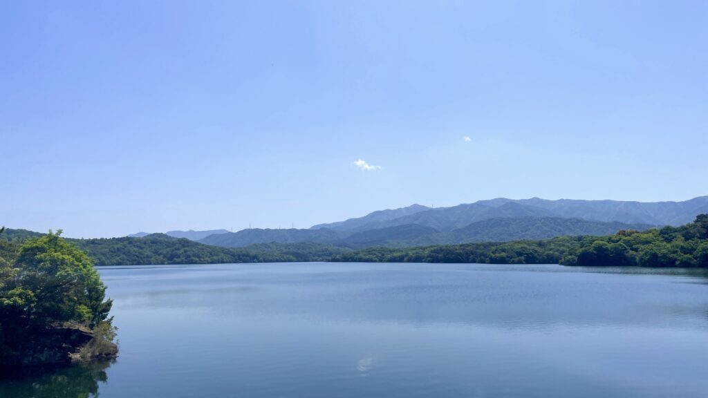 満濃池の風景