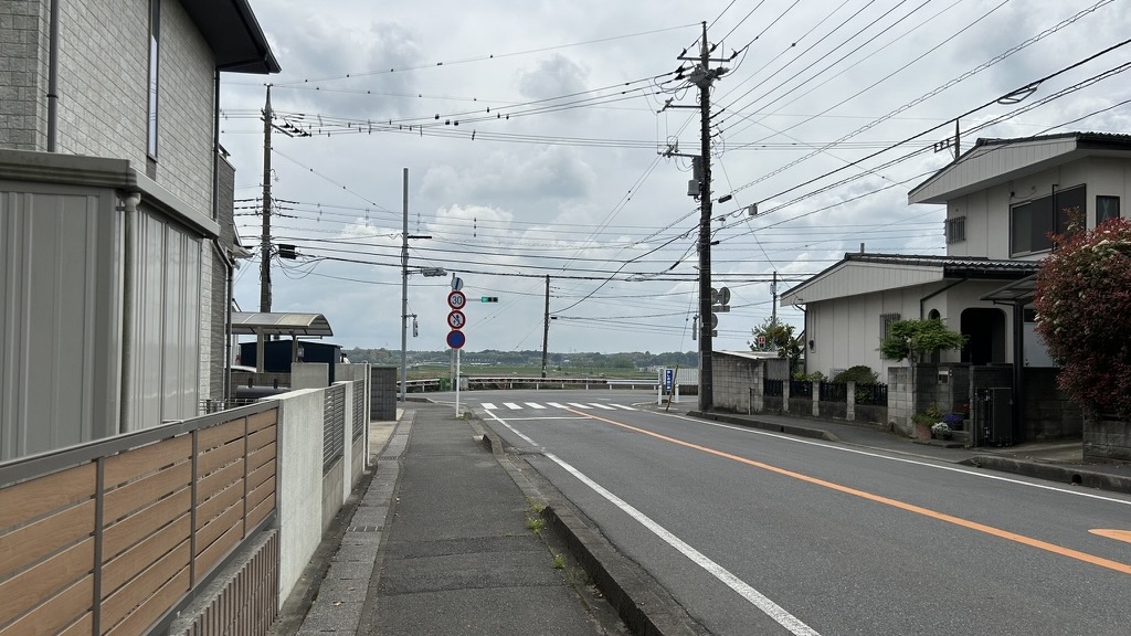 湖北駅から下手賀沼へ向かう道の美しい風景