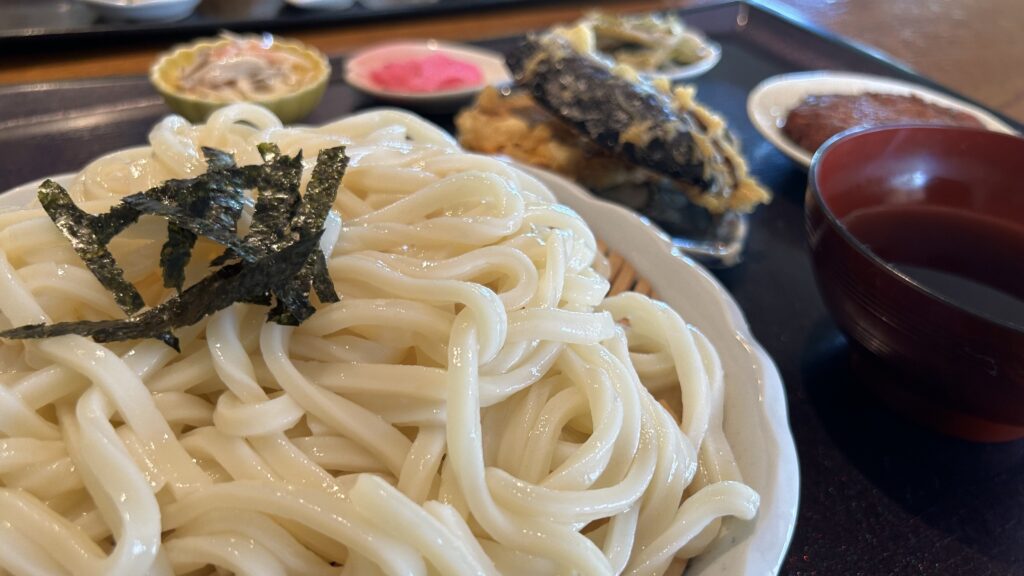 さんぽ道セットのうどん