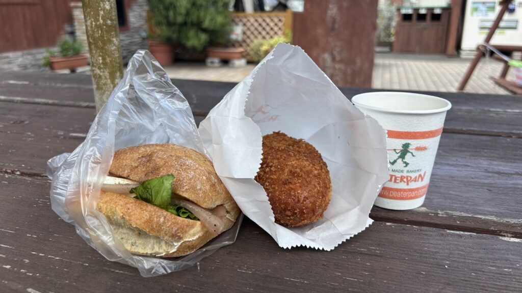 ピーターパンの焼きたてパン