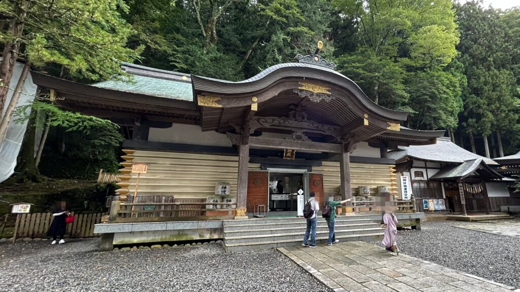 上社・本宮宝物殿