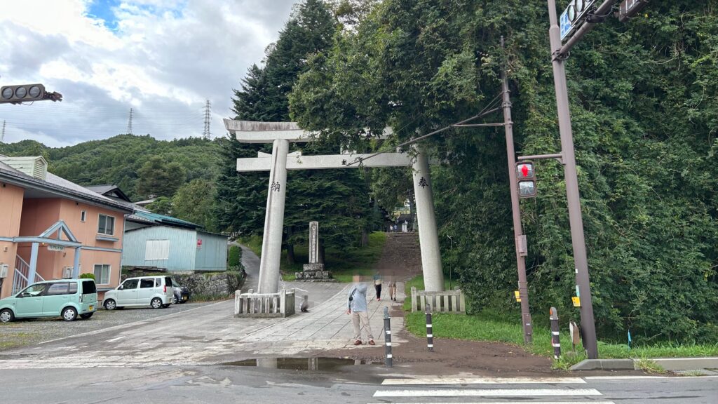 店舗が少ない神社前宮