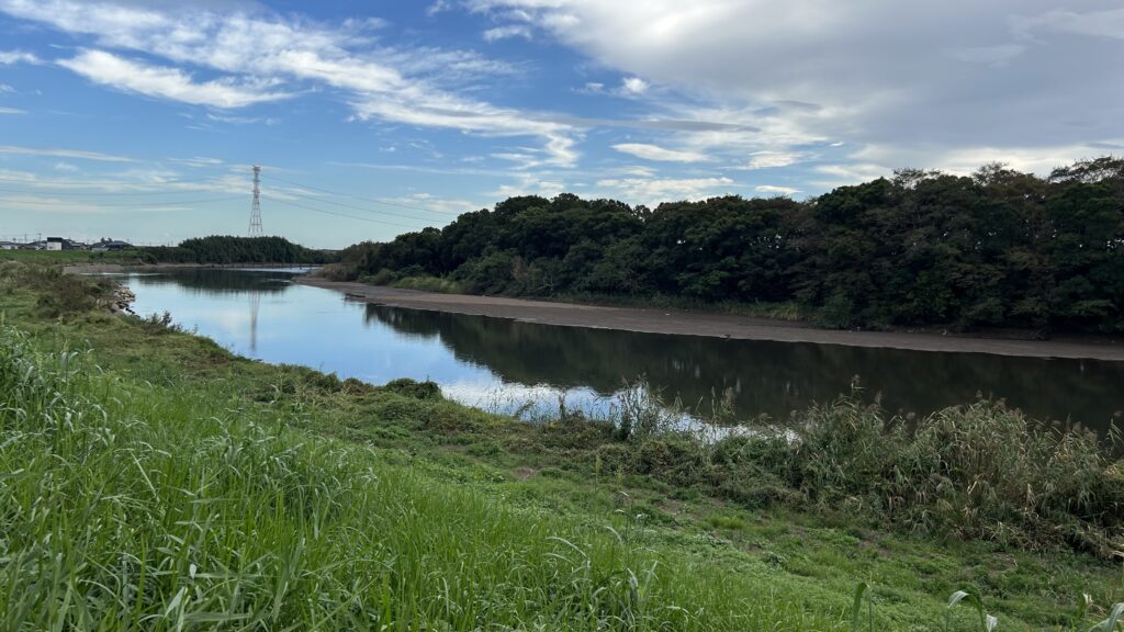 下小目地区から平沼地区を見た様子