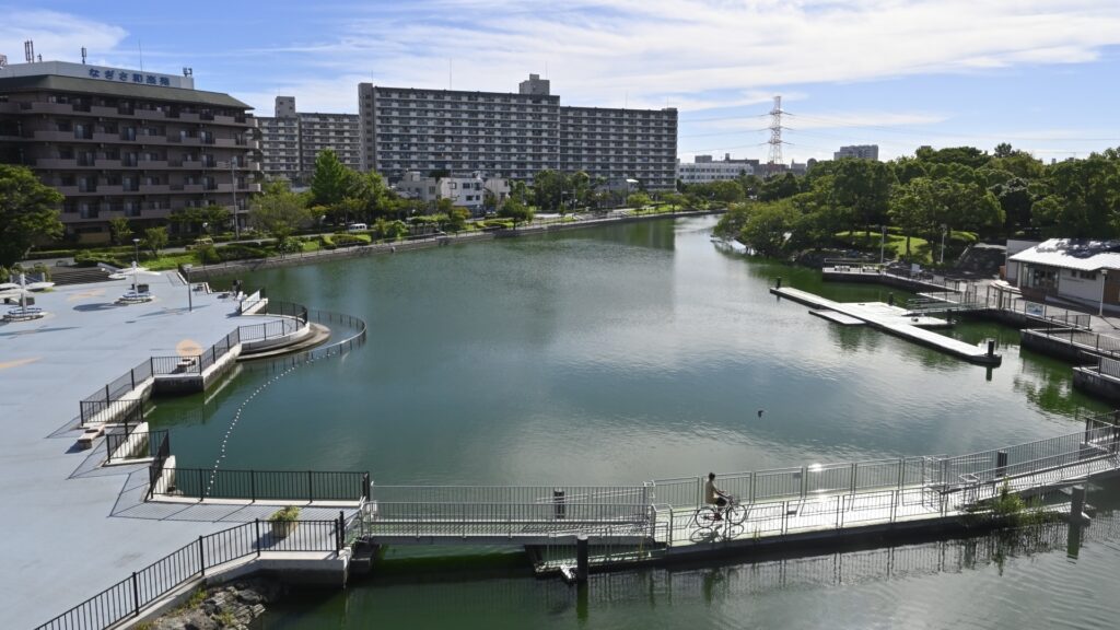 新左近川親水公園旧東ボート乗り場