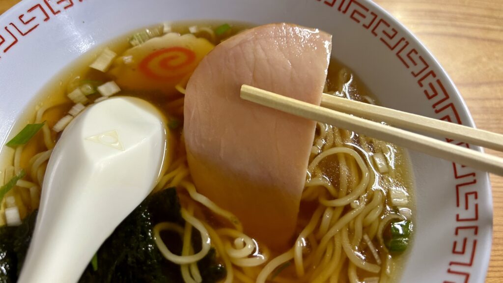 東照第一売店のラーメン