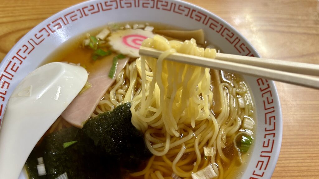 東照第一売店のラーメン