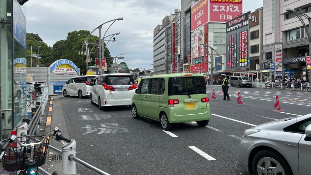 車でのアクセスに向かない上野