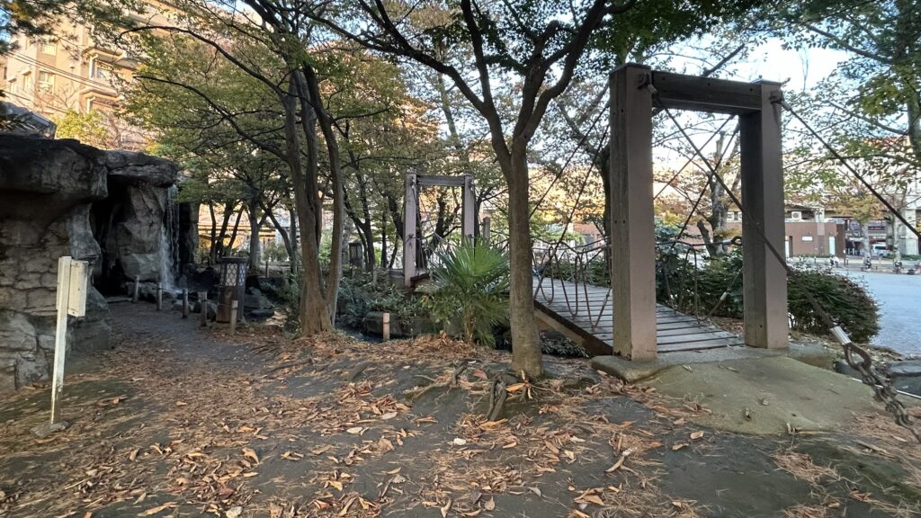 しょうぶ沼公園のあやとり橋