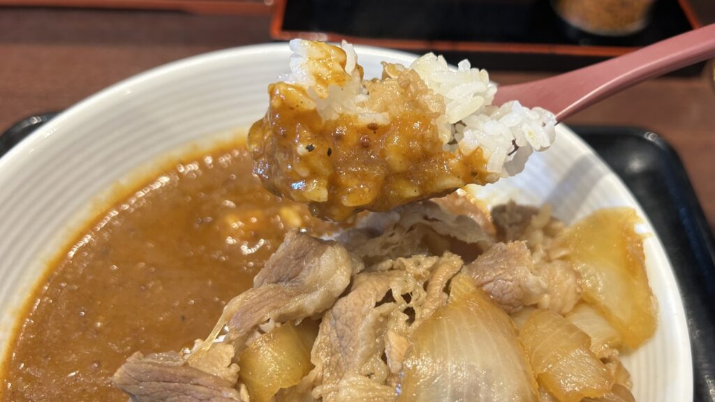 肉だく牛魯珈カレー