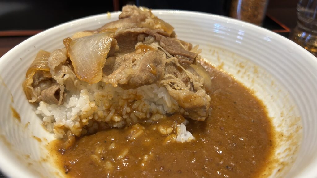 肉だく牛魯珈カレー