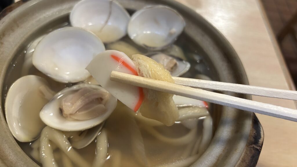 名物ハマグリの絶品うどん(麺処餃子川市)